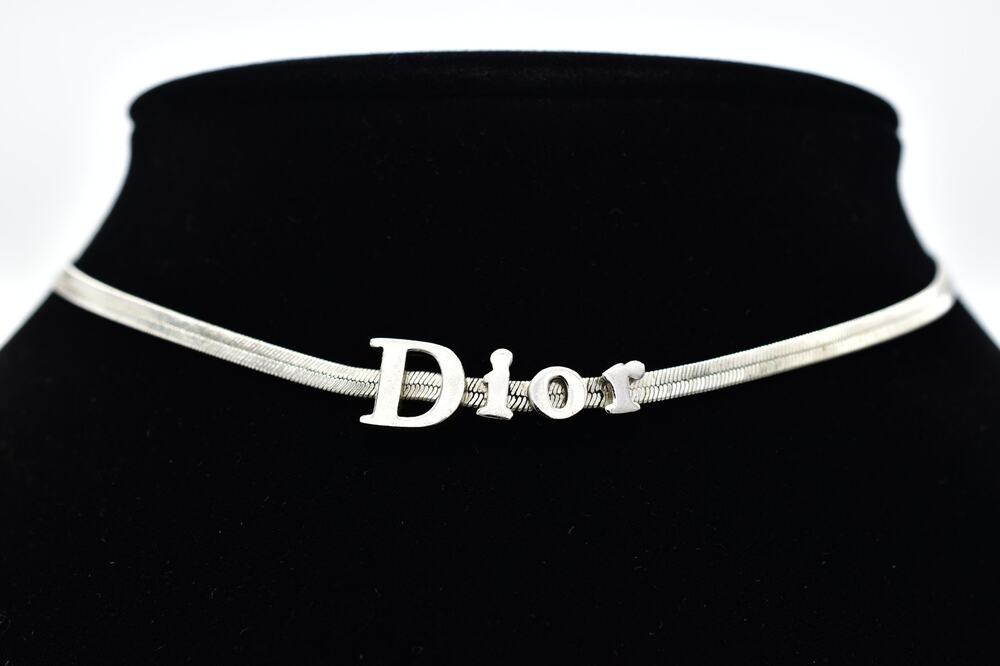 Christian Dior Vintage DIOR Logo Letters Choker Necklace Silver Tone 1990s Bin6A